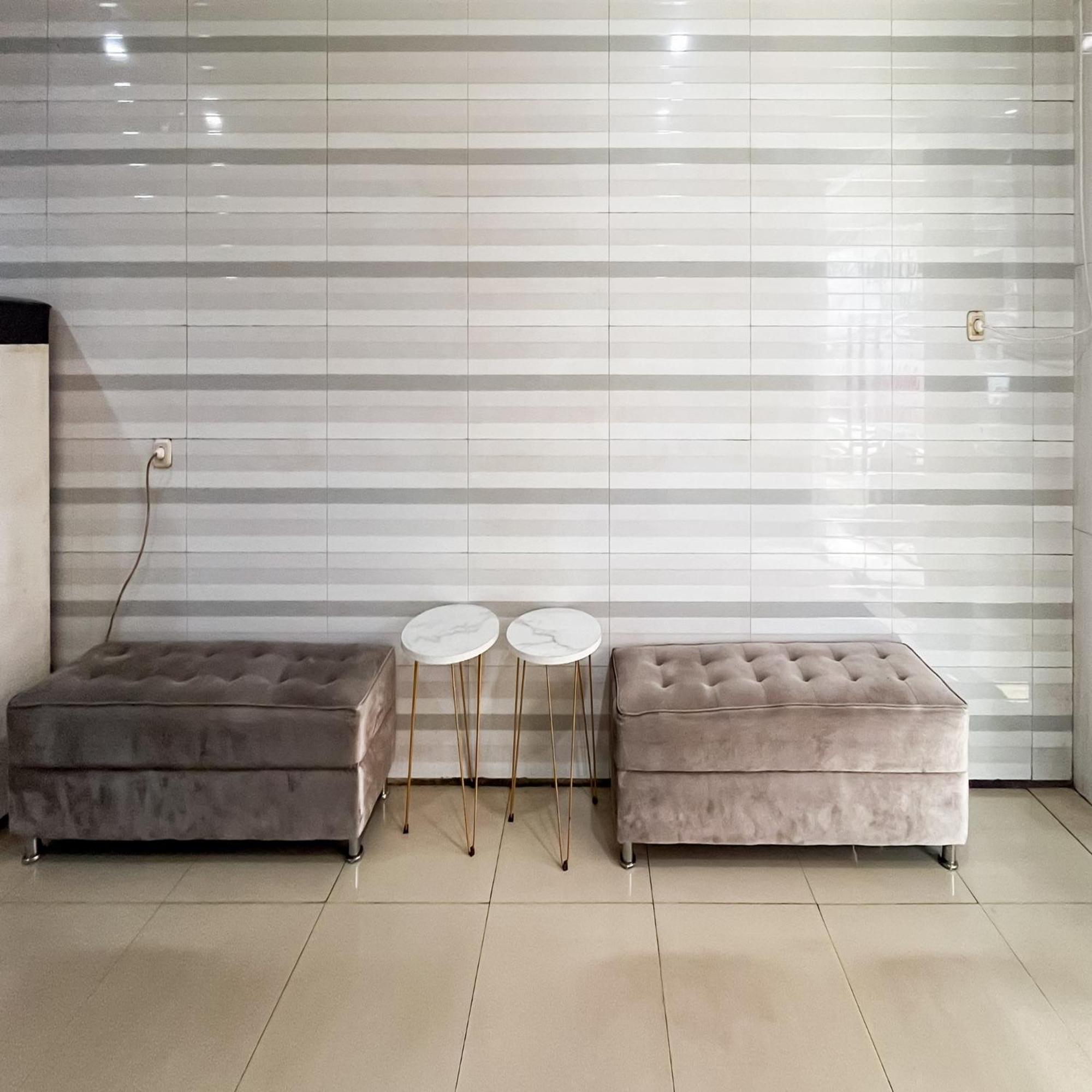 Arcadia Rooms Redpartner Jakarta Exteriör bild