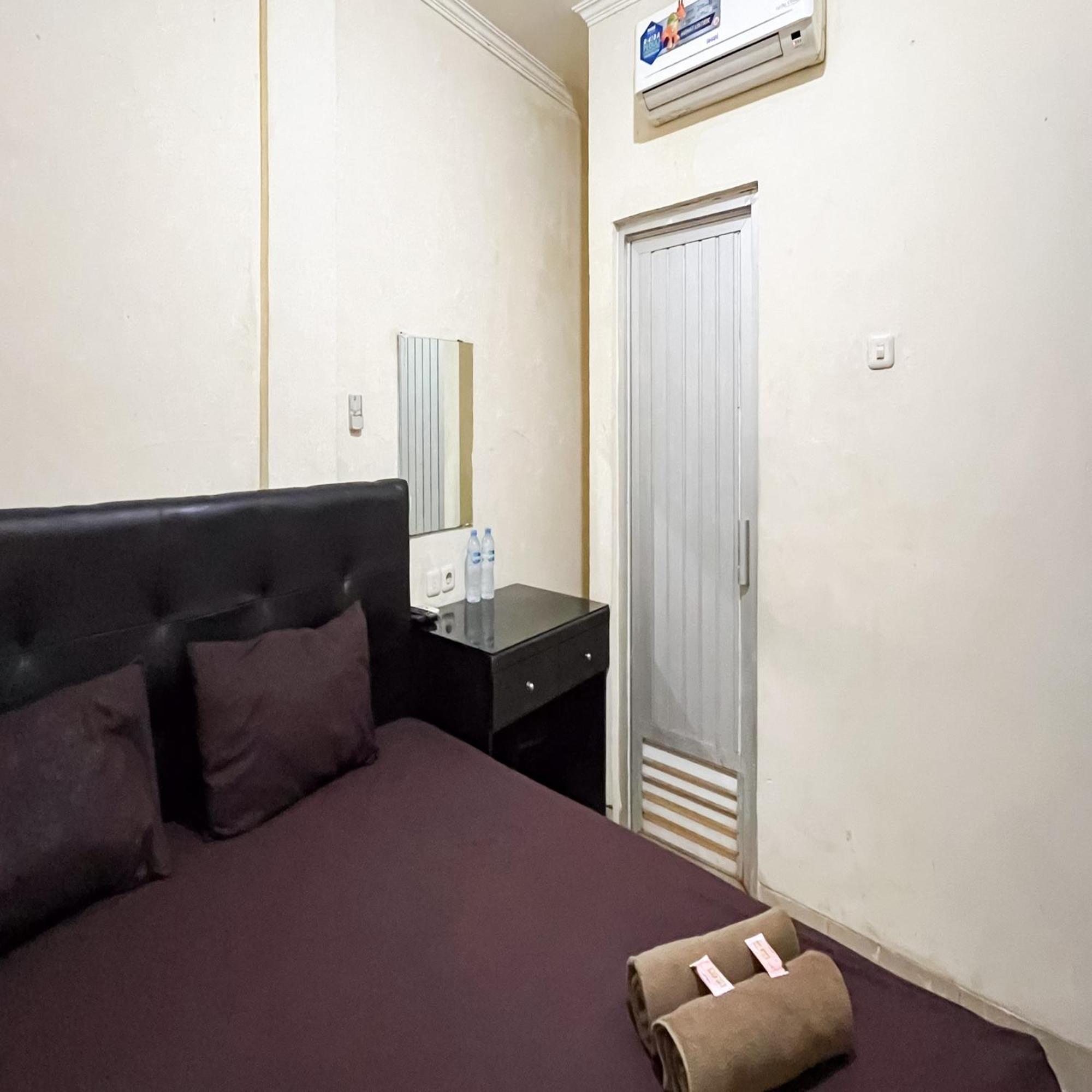 Arcadia Rooms Redpartner Jakarta Exteriör bild